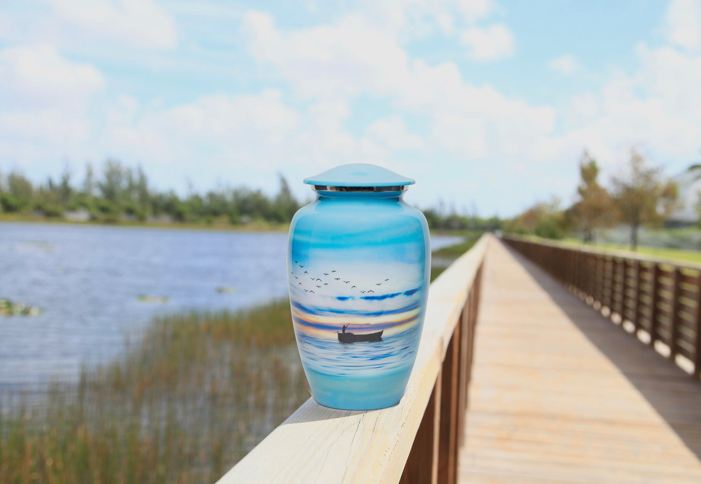 Adult Urn Large in Bateau