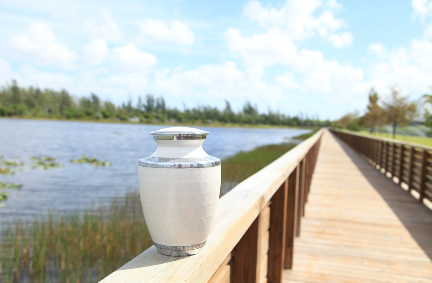 Adult Urn in White Pearl